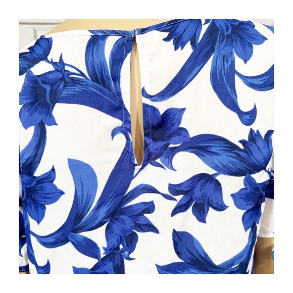 Ann Taylor Blue Floral Women's Top - Picture 4 of 10